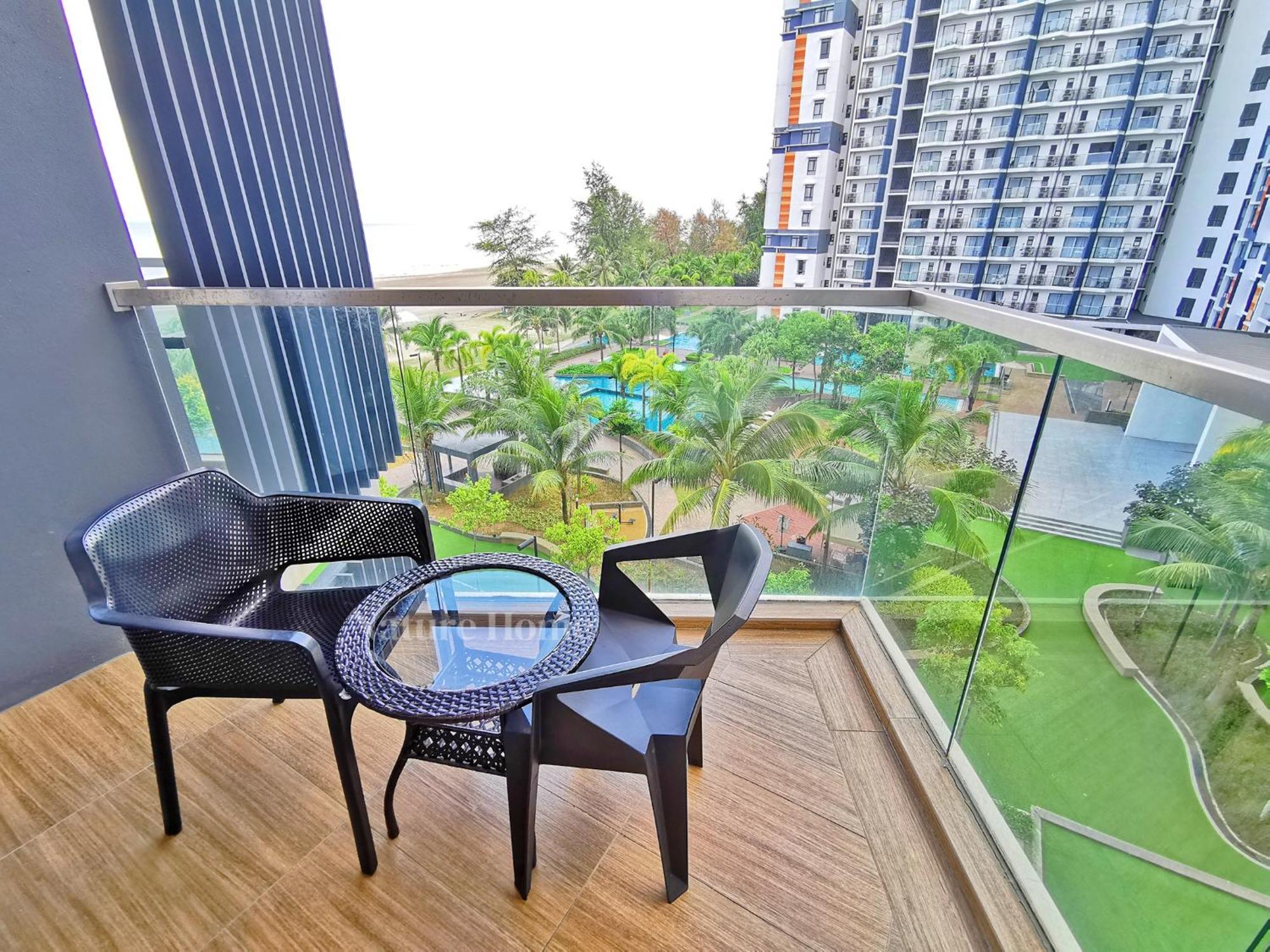 Timurbay Seafront Residences By Nature Home 콴탄 외부 사진
